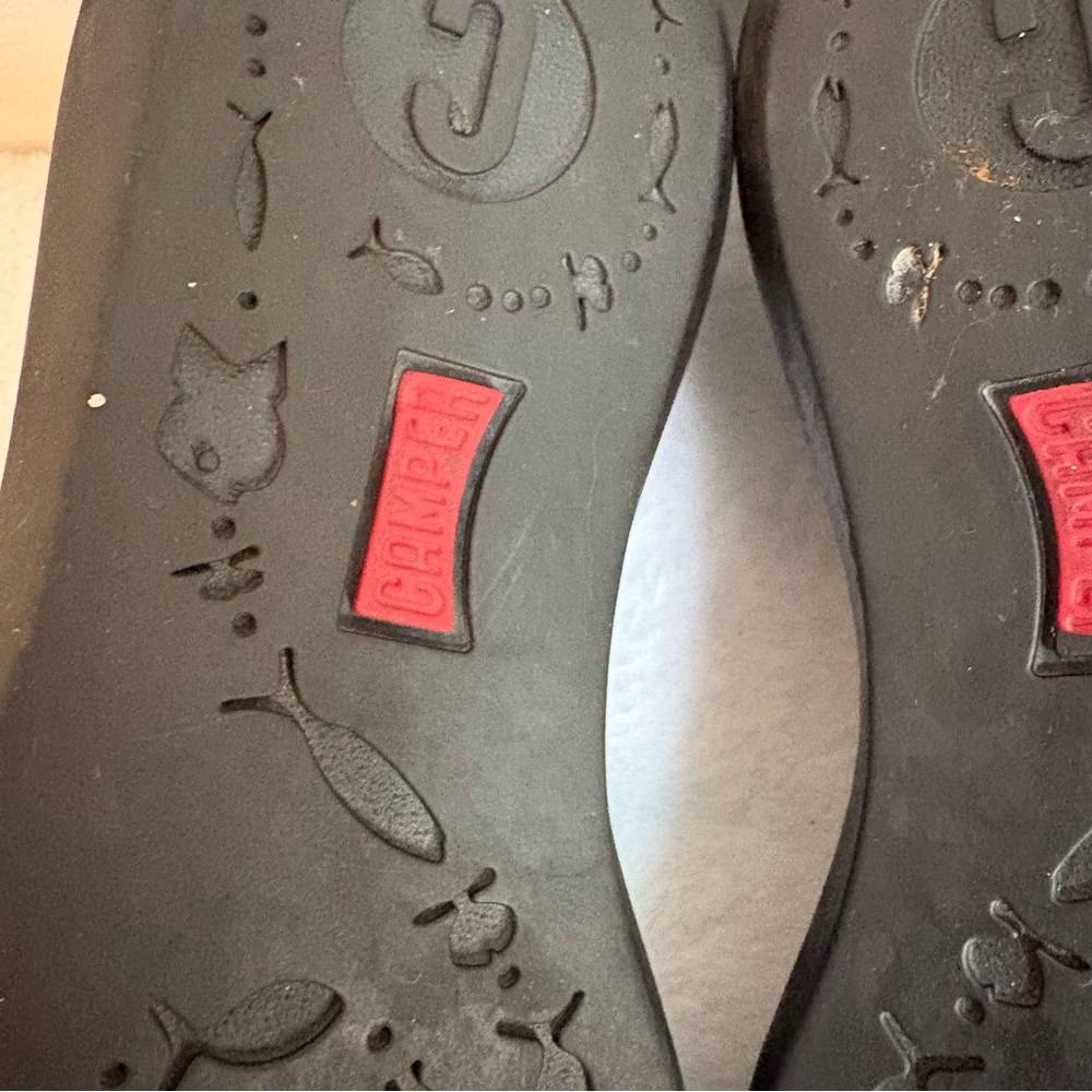 Camper black leather slip on flats - Picture 7 of 9
